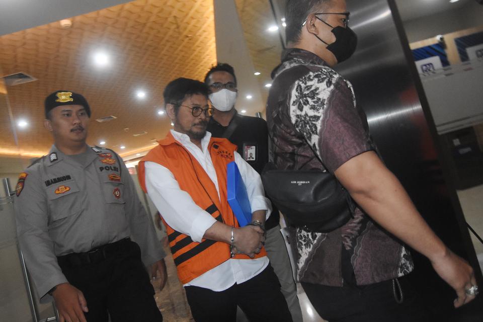 SYL Disebut Beli Lukisan Sujiwo Tejo Rp 200 Juta Pakai Uang&nbsp;Vendor