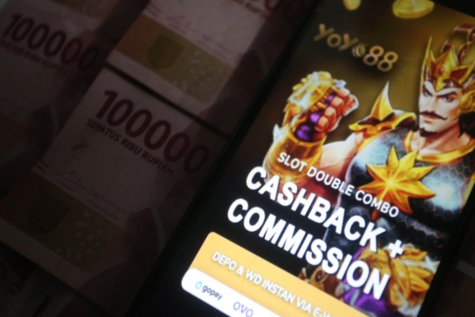 Kominfo Beri Surat Peringatan Judi Online 21 Platform, Ada BRI dan&nbsp;ShopeePay