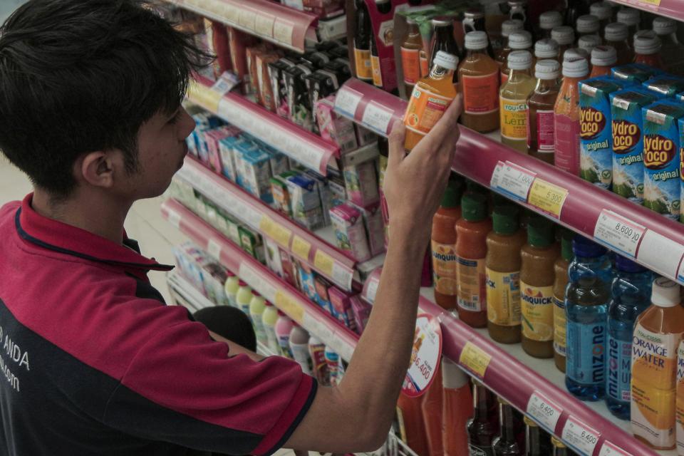 Untung Rugi Kebijakan Cukai Minuman Berpemanis 2,5% yang Diserahkan ke&nbsp;Prabowo